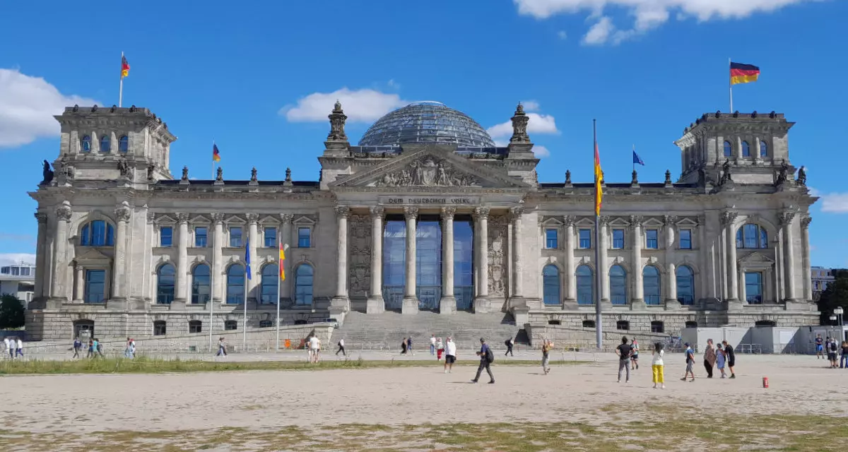 Reichstagsgebäude in Berlin 2025. Bild: LpB BW